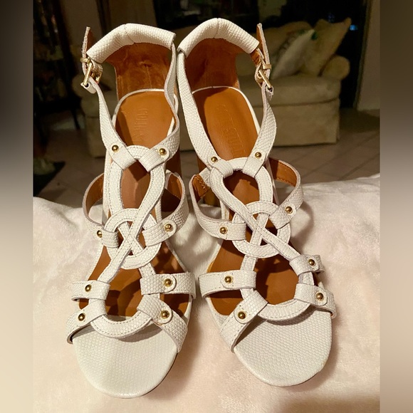 WHITE STRAPPY LEATHER SANDALS  HEELS — NEW — SIZE 8 - Picture 13 of 17